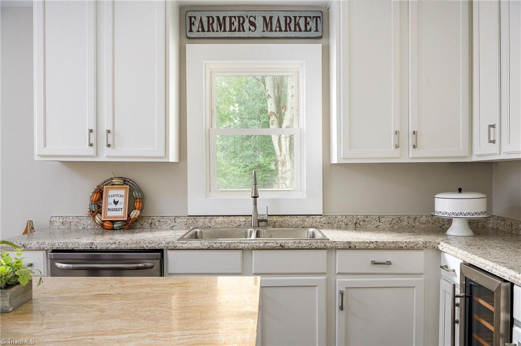 211 Rowe Road Lexington, NC 27295 - Photo 19 of 32