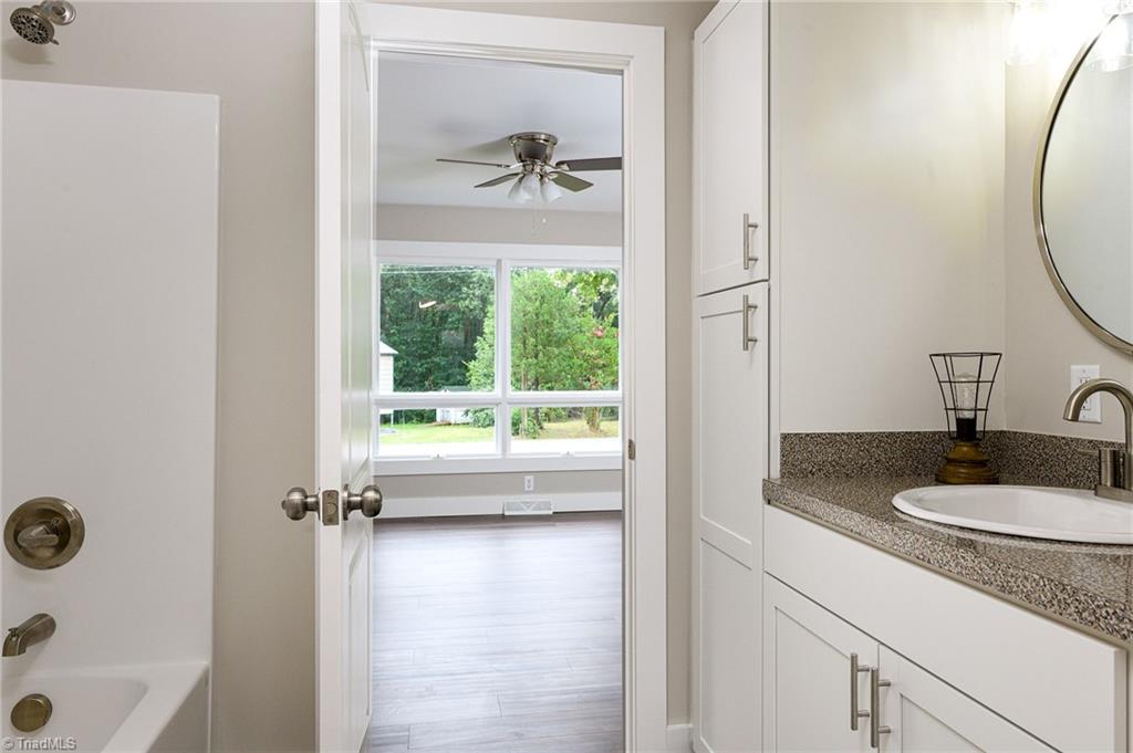 211 Rowe Road Lexington, NC 27295 - Photo 26 of 32