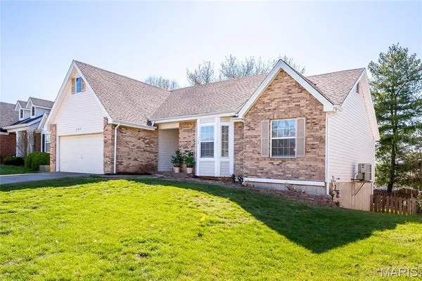 $339,000 | 337 Misty Valley Drive, St. Peters, MO 63376