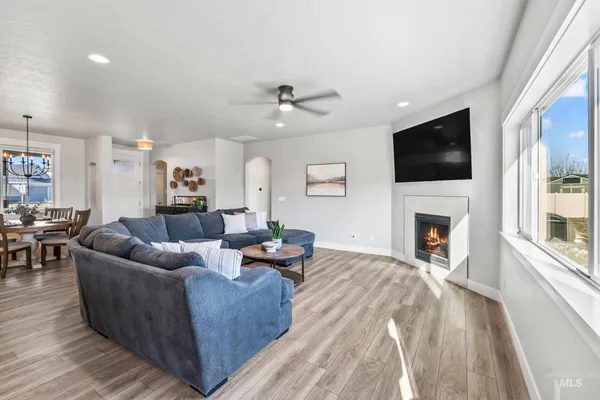 $729,900 | 1010 East Sweet Pearl Street, Kuna, ID 83634