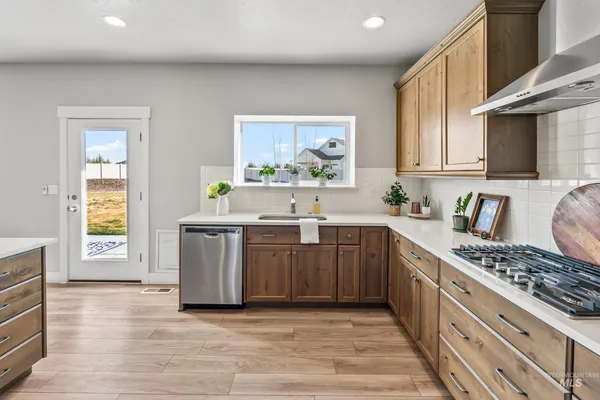 $729,900 | 1010 East Sweet Pearl Street, Kuna, ID 83634