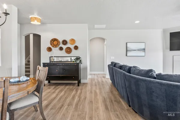 $729,900 | 1010 East Sweet Pearl Street, Kuna, ID 83634