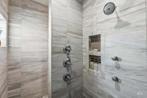 $729,900 | 1010 East Sweet Pearl Street, Kuna, ID 83634