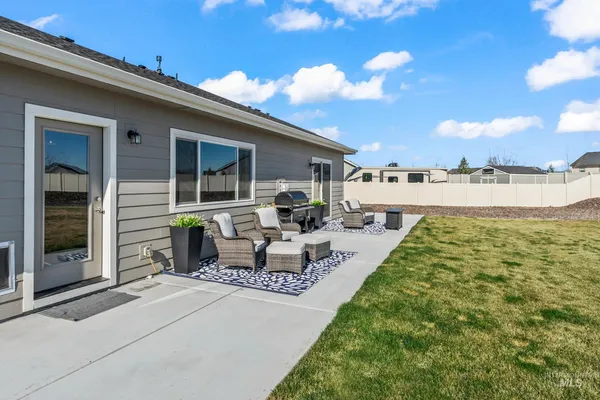 $729,900 | 1010 East Sweet Pearl Street, Kuna, ID 83634