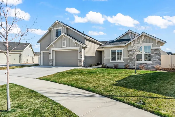 $729,900 | 1010 East Sweet Pearl Street, Kuna, ID 83634