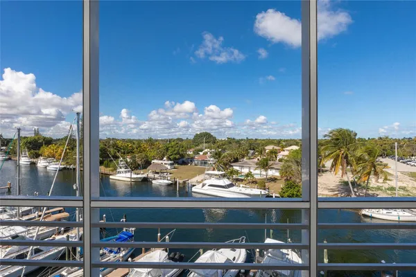 $1,750 | 2731 Northeast 14th Street Causeway, Unit 538, Pompano Beach, FL 33062