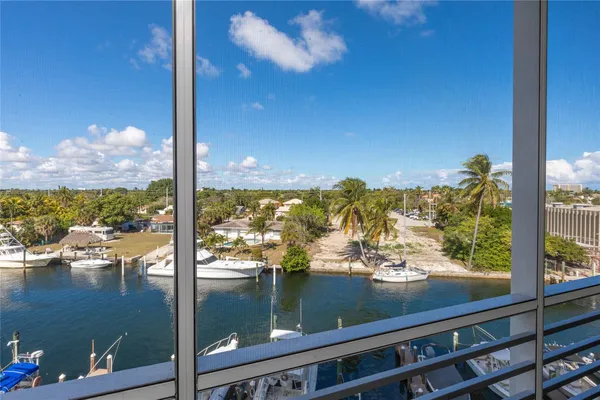 $1,750 | 2731 Northeast 14th Street Causeway, Unit 538, Pompano Beach, FL 33062