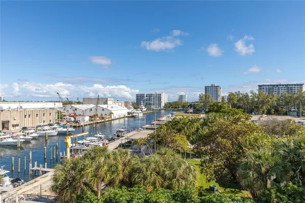 $1,750 | 2731 Northeast 14th Street Causeway, Unit 538, Pompano Beach, FL 33062