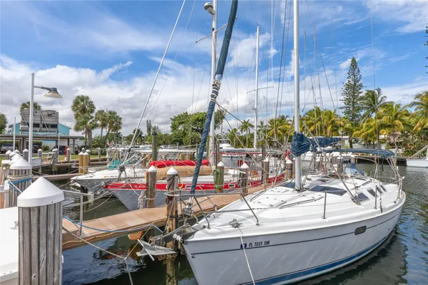 $1,750 | 2731 Northeast 14th Street Causeway, Unit 538, Pompano Beach, FL 33062