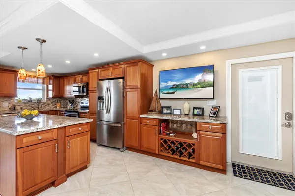 $1,750 | 2731 Northeast 14th Street Causeway, Unit 538, Pompano Beach, FL 33062