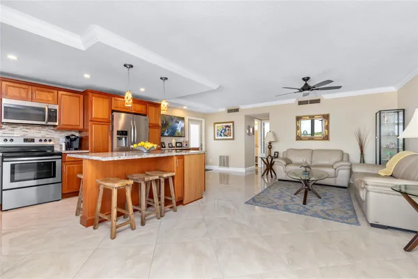 $1,750 | 2731 Northeast 14th Street Causeway, Unit 538, Pompano Beach, FL 33062