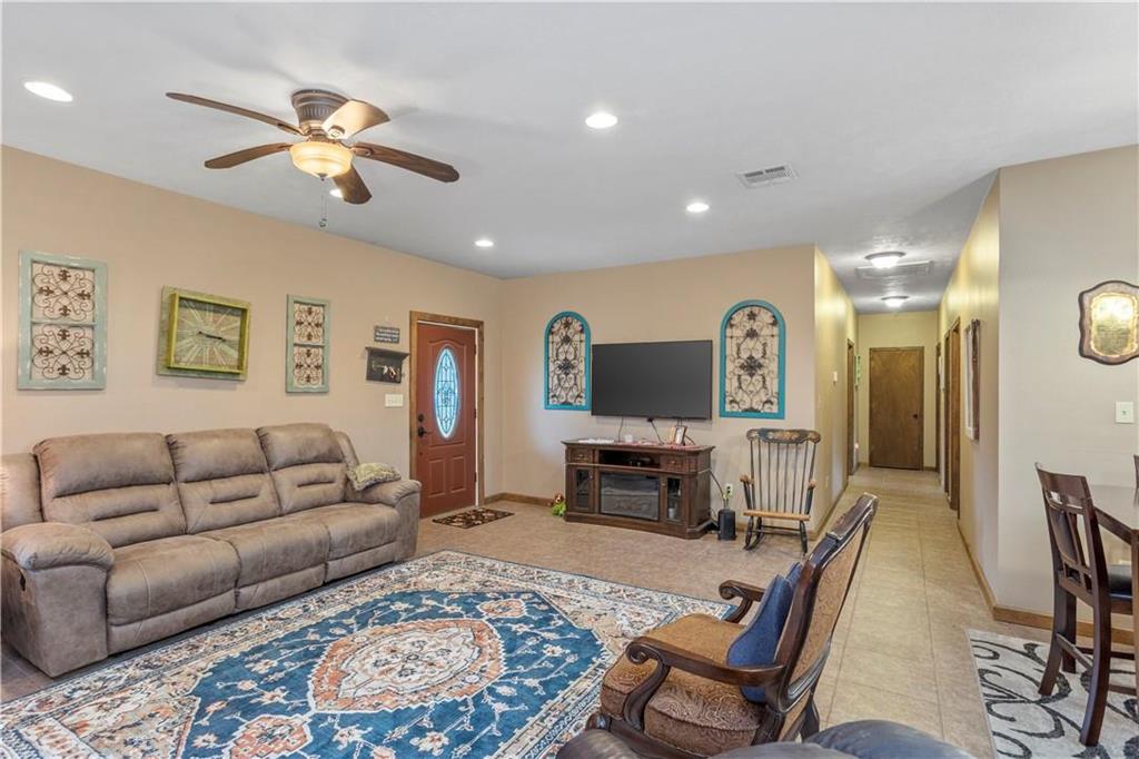 157 Joe Lorenz Road Singer, LA 70660 - Photo 4 of 19 Gallery Image 4