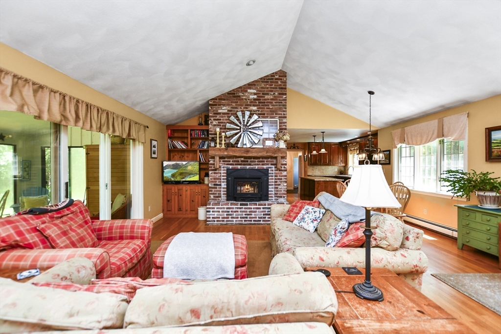 11 Batchelder Road Boxford, MA 01921 - Photo 3 of 42