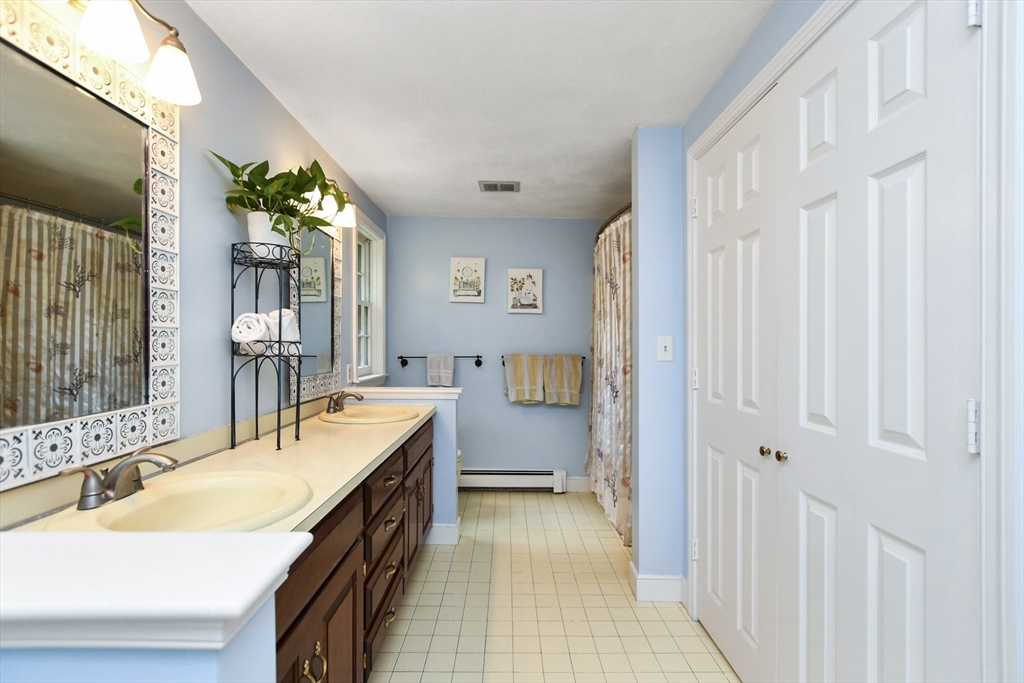 11 Batchelder Road Boxford, MA 01921 - Photo 31 of 42