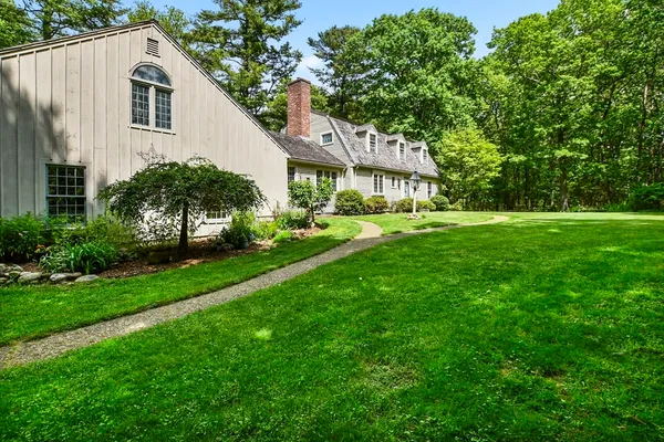 $1,050,000 | 11 Batchelder Road, Boxford, MA 01921