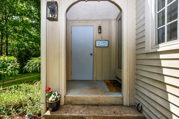 $1,050,000 | 11 Batchelder Road, Boxford, MA 01921