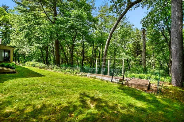 $1,050,000 | 11 Batchelder Road, Boxford, MA 01921