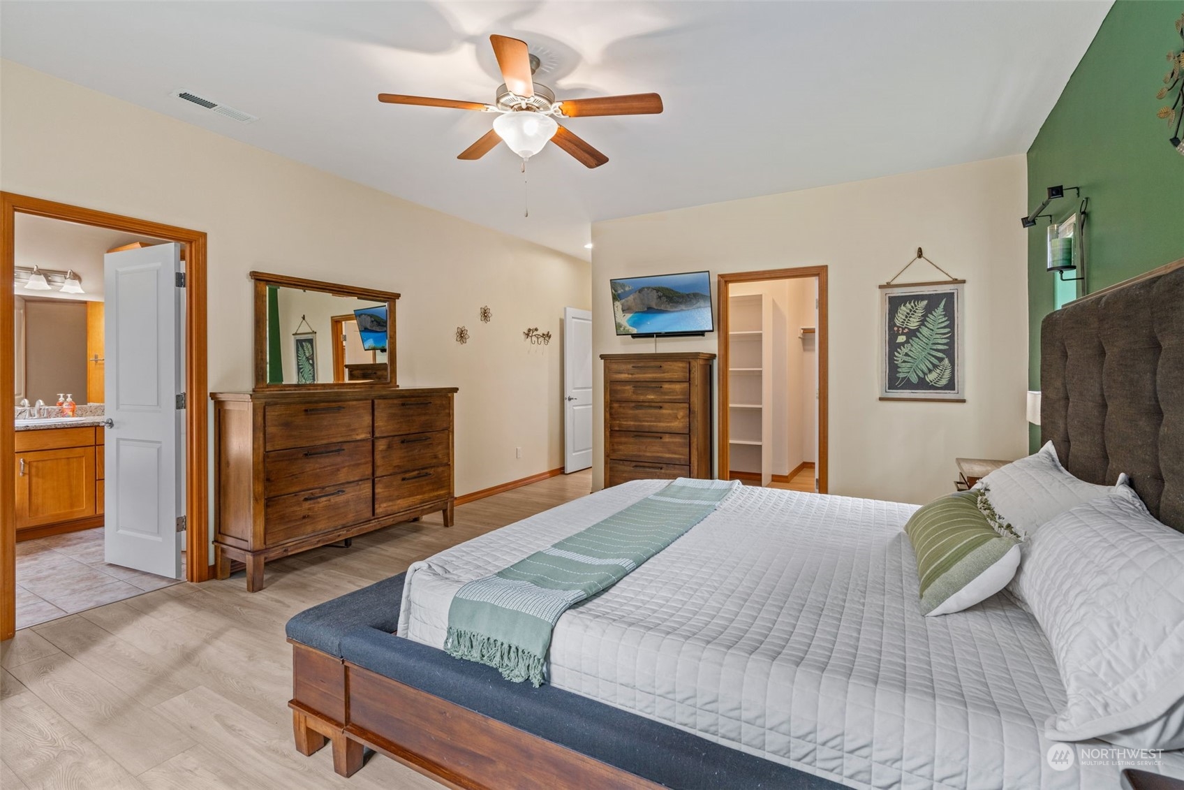 9039 Fox Ridge Lane Southeast Olympia, WA 98513 - Photo 12 of 37 Gallery Image 12