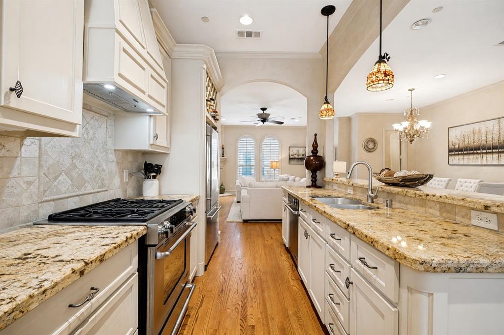 3907 Cole Avenue, Unit 3 Dallas, TX 75204 - Photo 8 of 38 Gallery Image 8