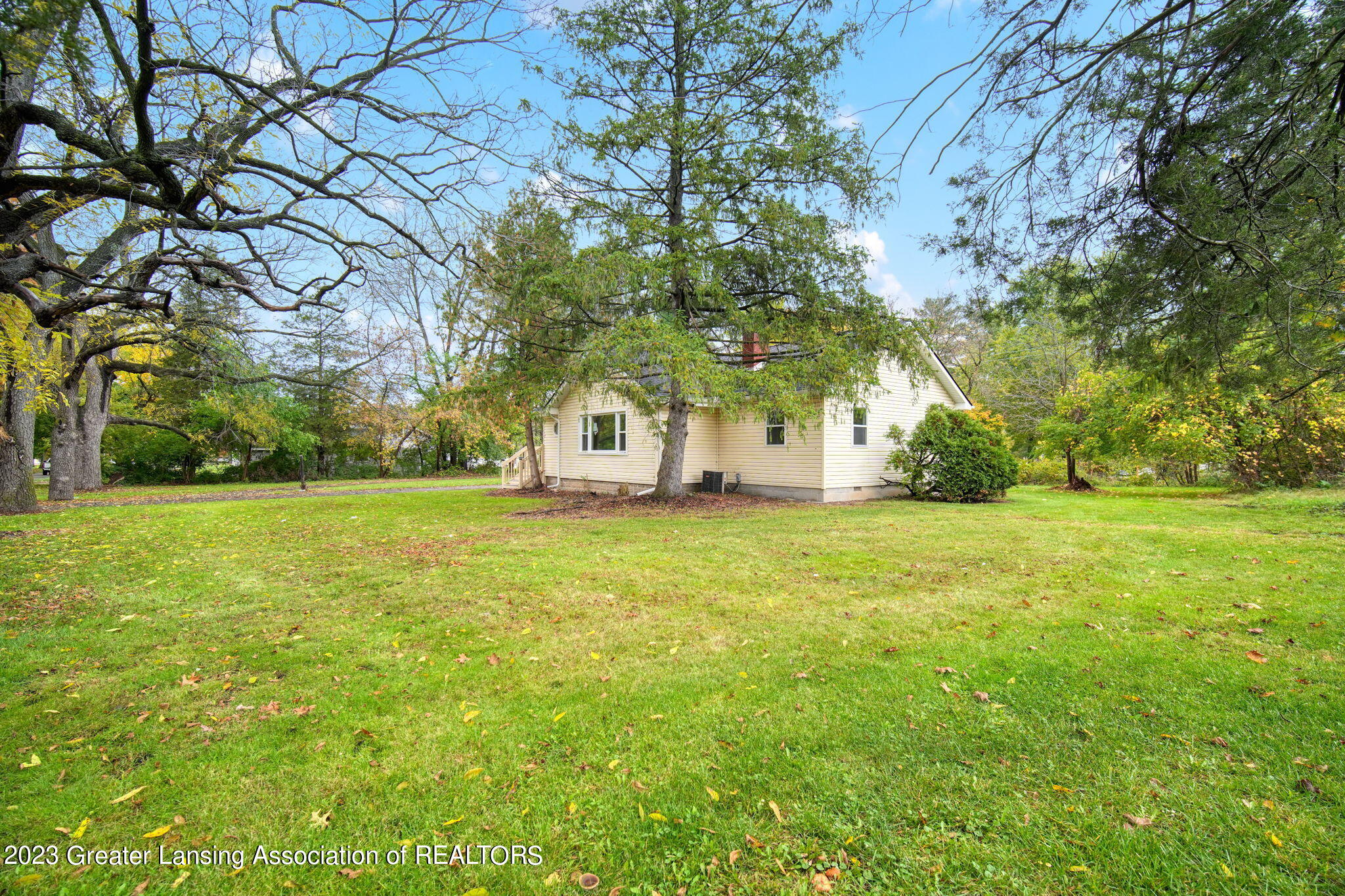 251 Robinson Road Jackson, MI 49203 - Photo 40 of 40 40-web-or-mls-DSC01007