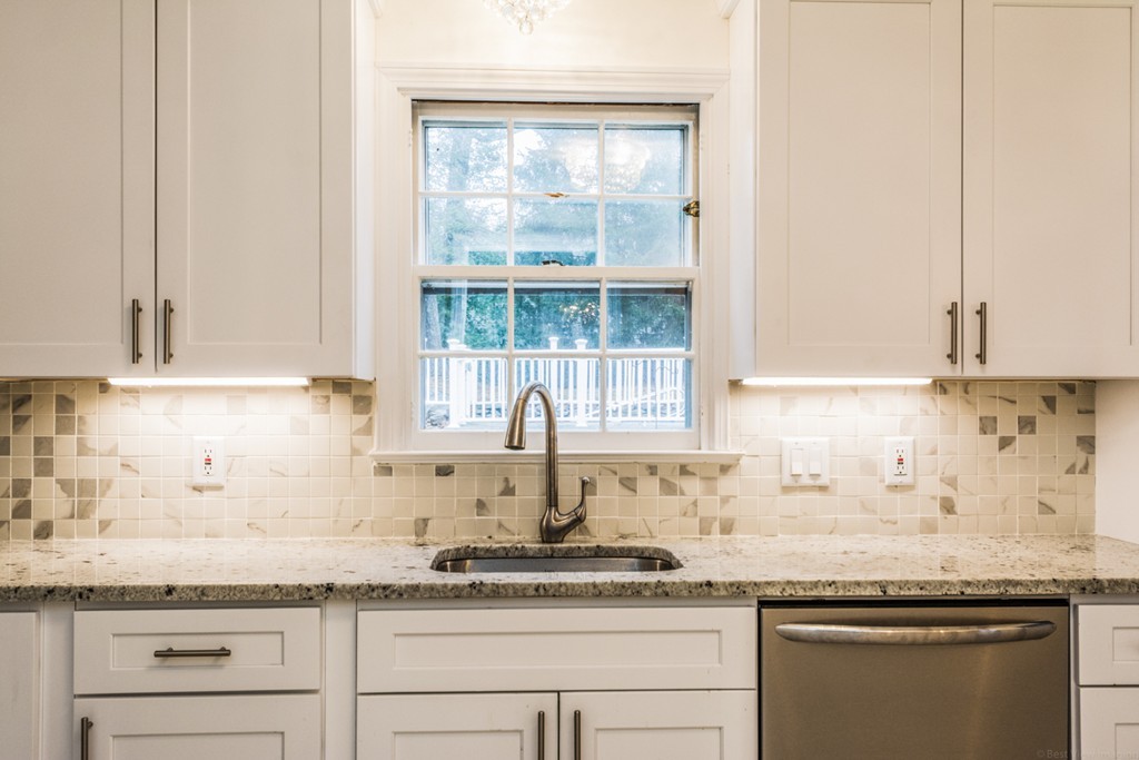 11 Ardmore Road Worcester, MA 01609 - Photo 8 of 30 Gallery Image 8