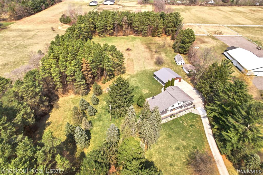 9239 Lange Road Birch Run, MI 48415 - Photo 63 of 75