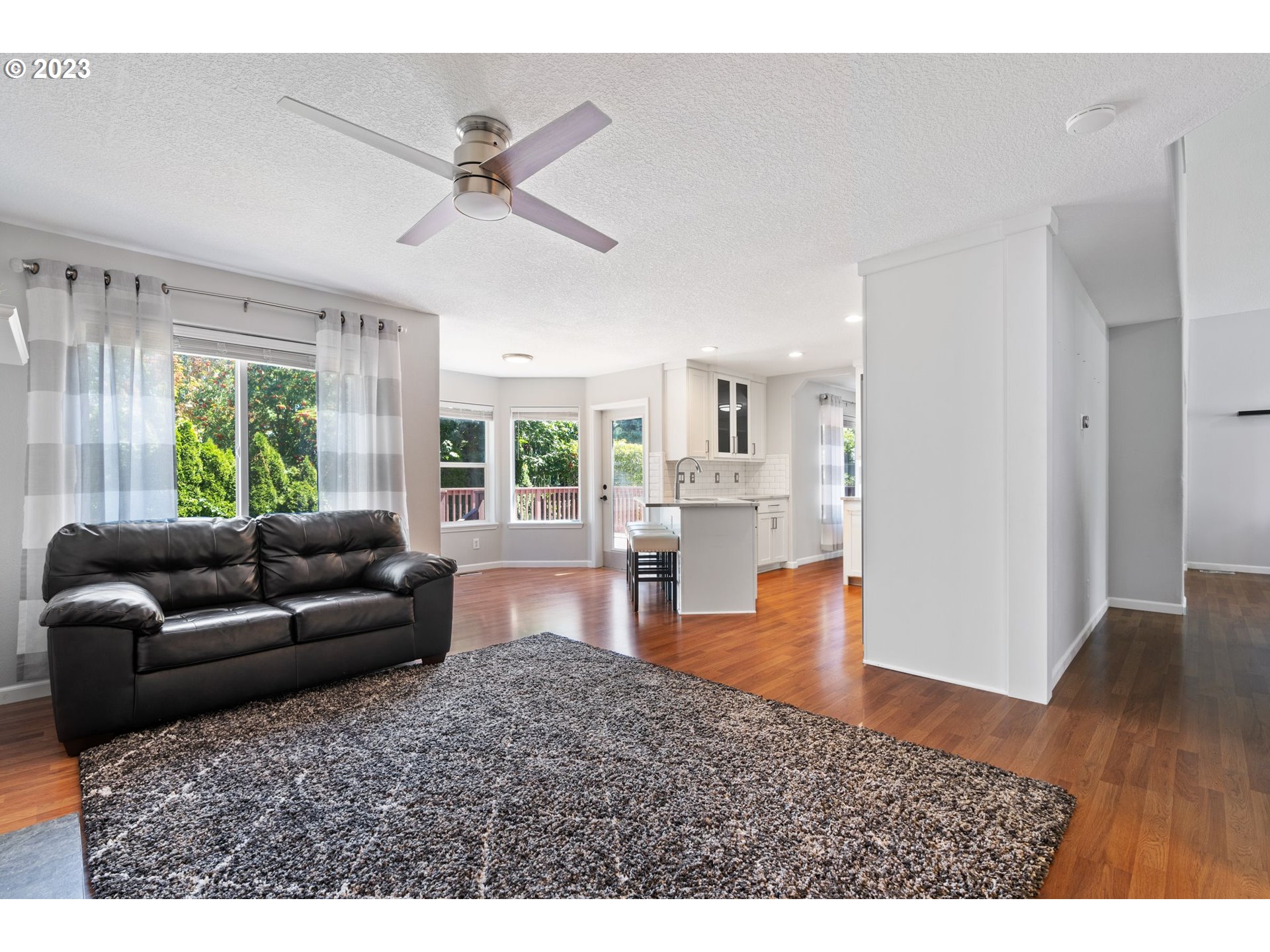 1648 Northeast Barnes Lane Gresham, OR 97030 - Photo 12 of 41