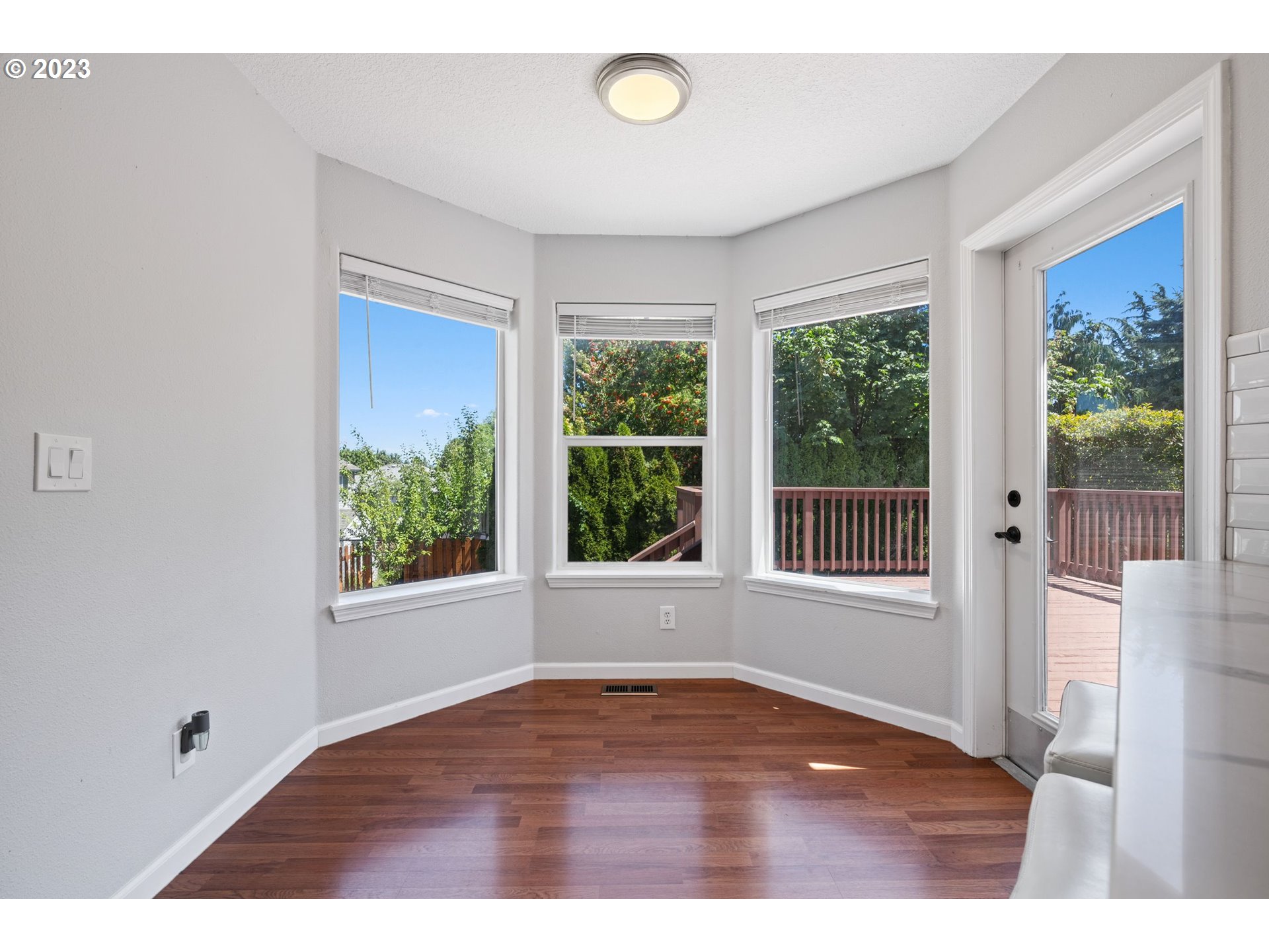 1648 Northeast Barnes Lane Gresham, OR 97030 - Photo 14 of 41