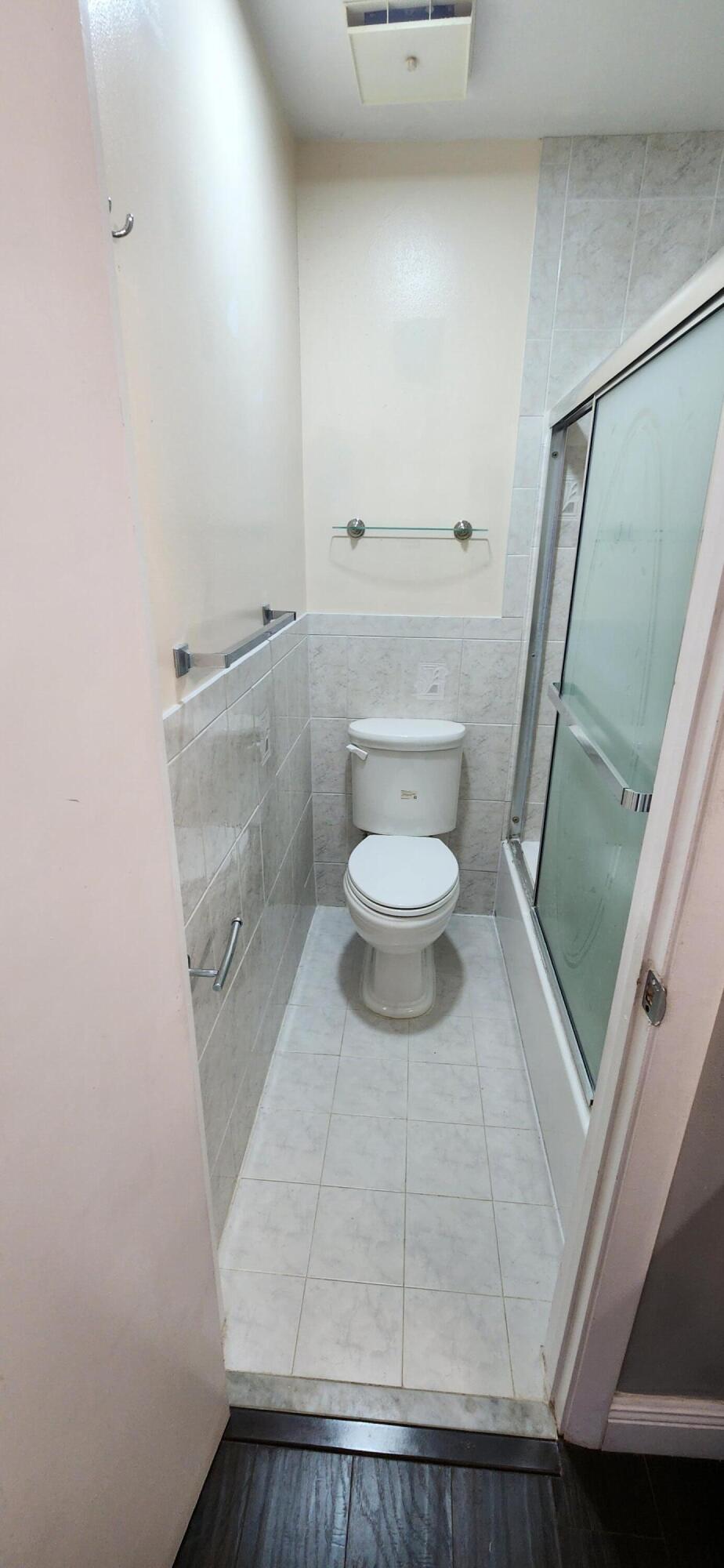 6327 Walk Circle Boca Raton, FL 33433 - Photo 12 of 25 20260824_140847