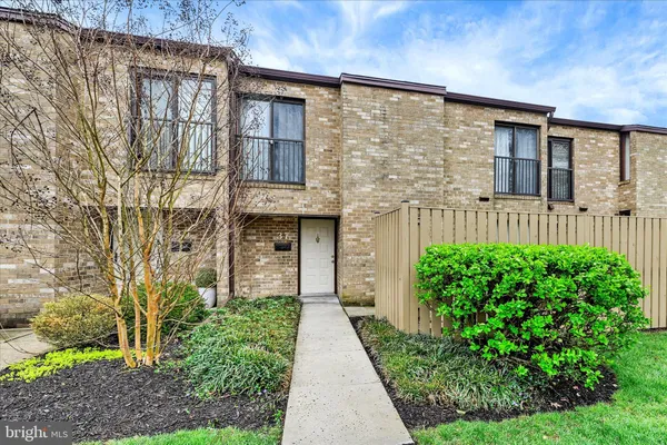 $379,990 | 37 Pickburn Court, Unit C, Cockeysville, MD 21030
