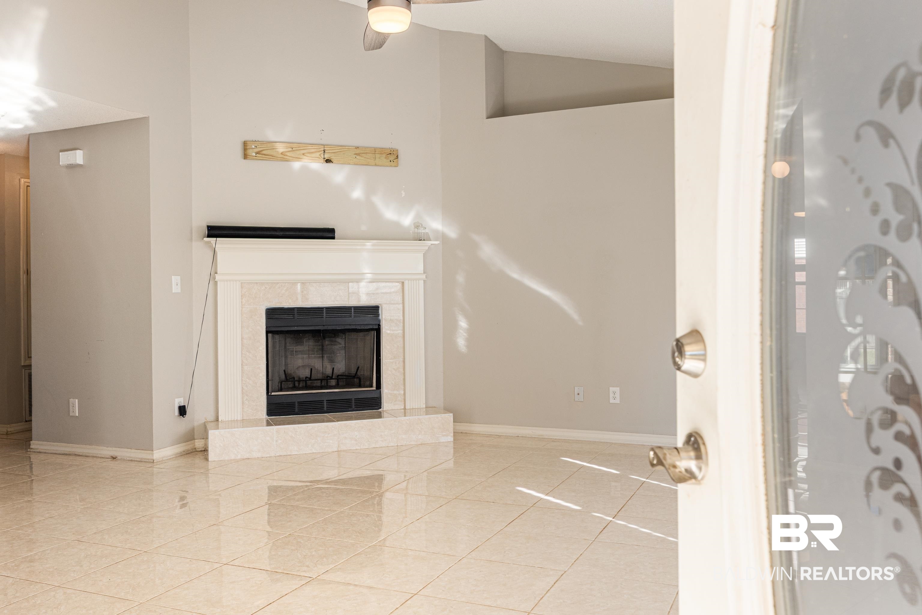 301 Cluster Street Foley, AL 36535 - Photo 9 of 48