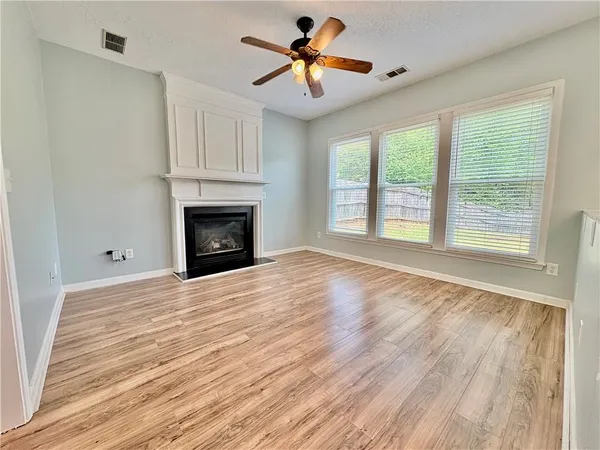 $2,350 | 1667 Woodsford Road, Kennesaw, GA 30152