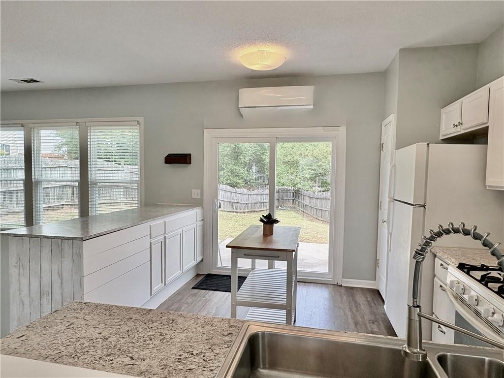 1667 Woodsford Road Kennesaw, GA 30152 - Photo 12 of 27