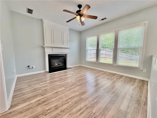 $2,350 | 1667 Woodsford Road, Kennesaw, GA 30152