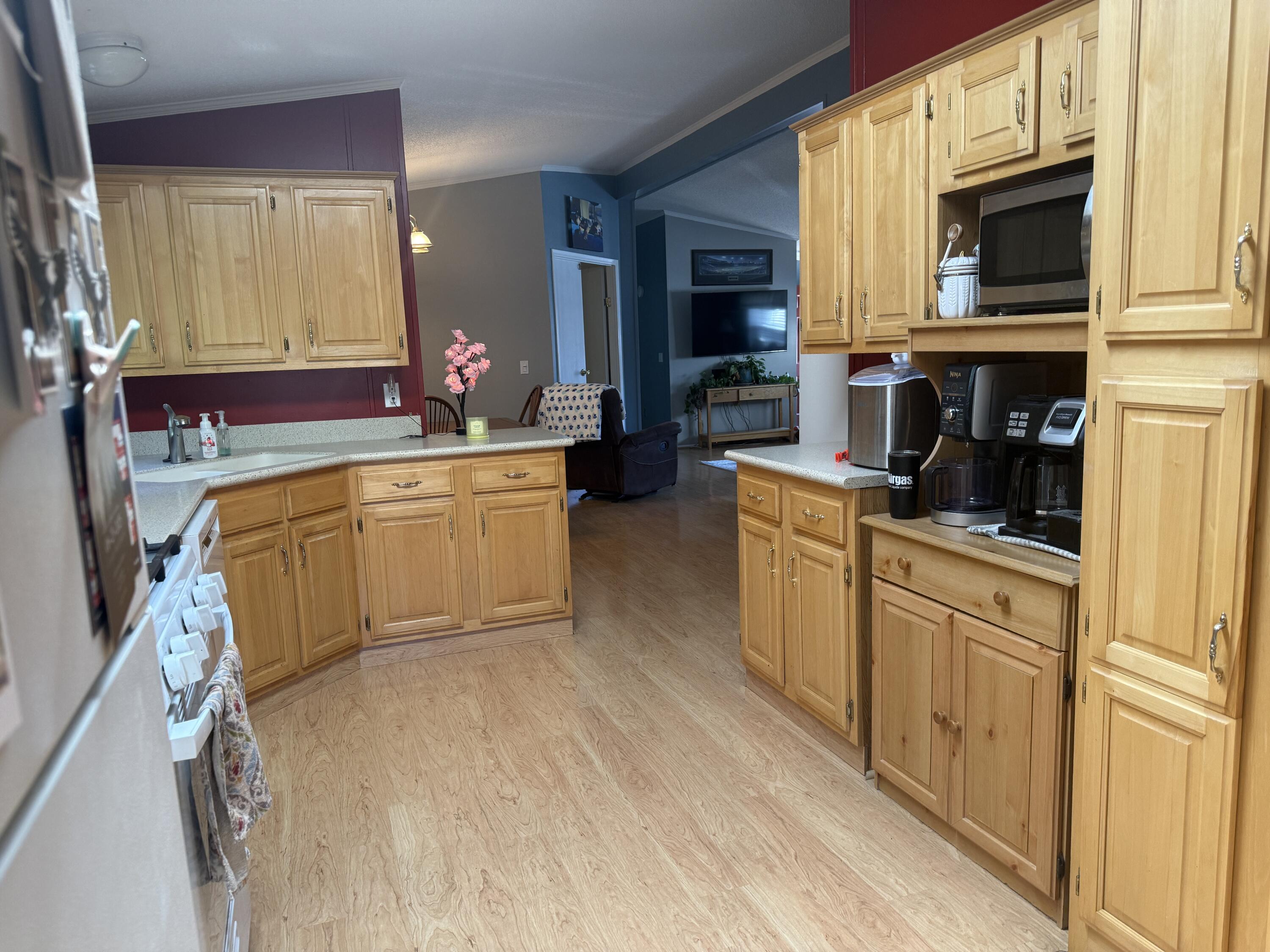 19 N Street Bangor, ME 04401 - Photo 13 of 49 IMG_9300