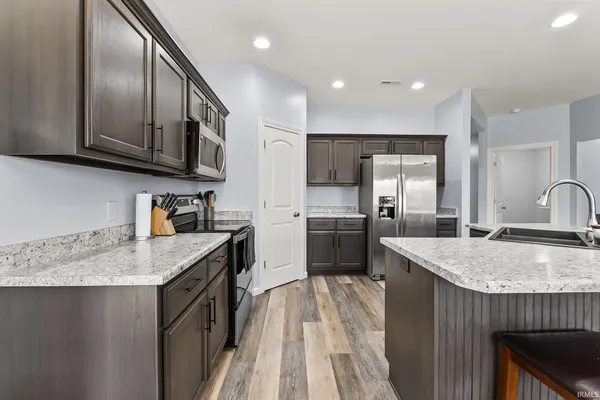 $355,000 | 11288 Parkers Bay Drive, Fort Wayne, IN 46845