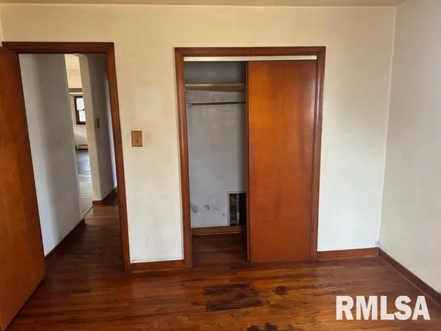 $23,000 | 113 South Maple Street, Stonington, IL 62567