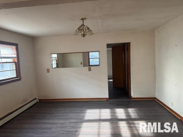 113 South Maple Street Stonington, IL 62567 - Photo 4 of 17