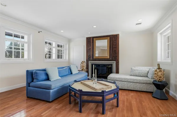 $12,000 | 74 Peacock Lane, Locust Valley, NY 11560