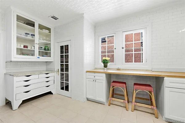 $12,000 | 74 Peacock Lane, Locust Valley, NY 11560