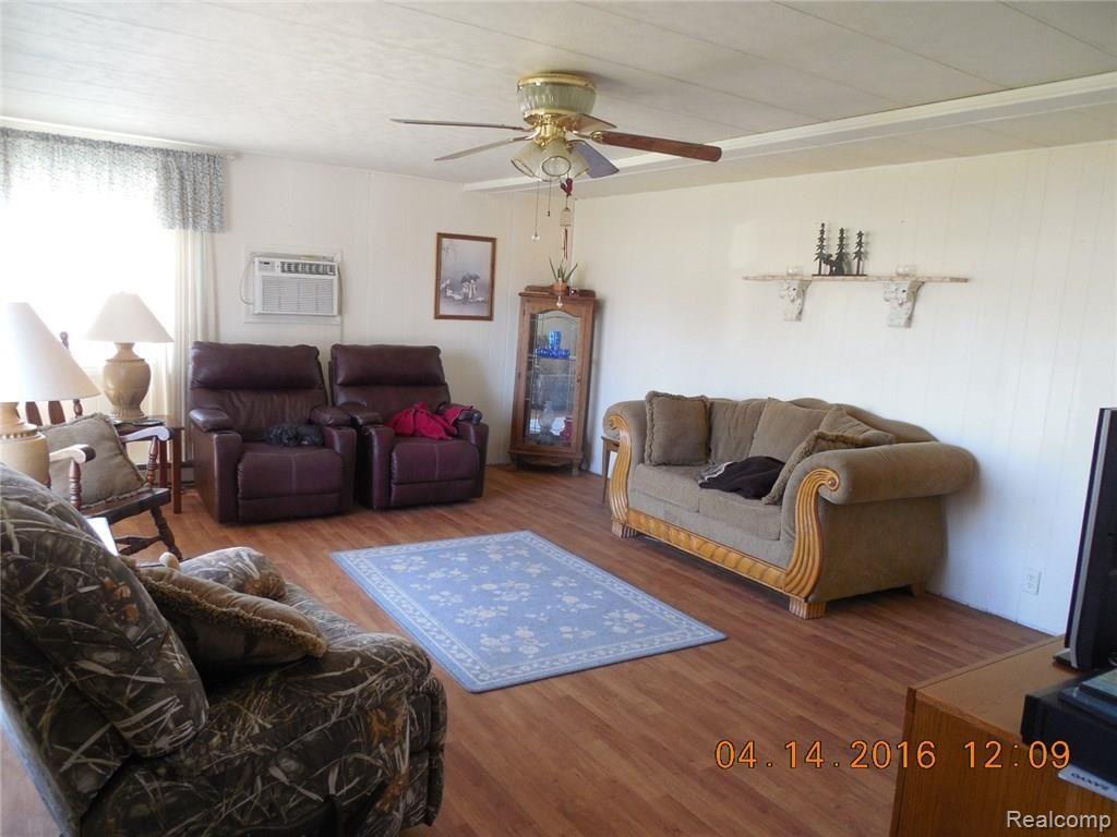 5243 West Darbee Road Fairgrove, MI 48733 - Photo 3 of 7 DSCN1550.JPG