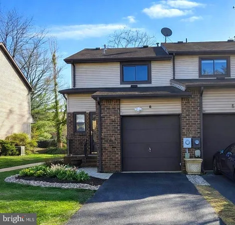 $450,000 | 8 Chelsea Circle, Flemington, NJ 08822