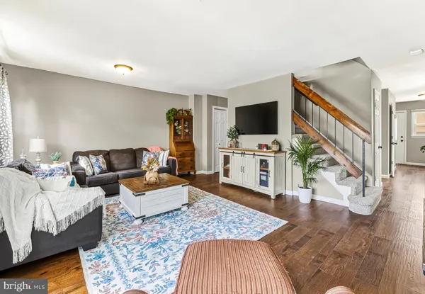 $450,000 | 8 Chelsea Circle, Flemington, NJ 08822