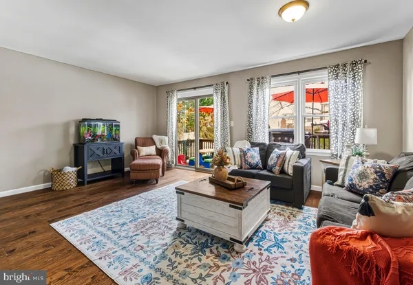 $450,000 | 8 Chelsea Circle, Flemington, NJ 08822