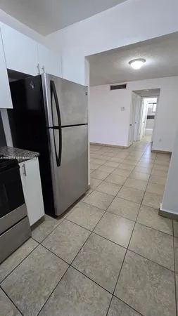 $1,700 | 690 Northeast 123rd Street, Unit 208, North Miami, FL 33161