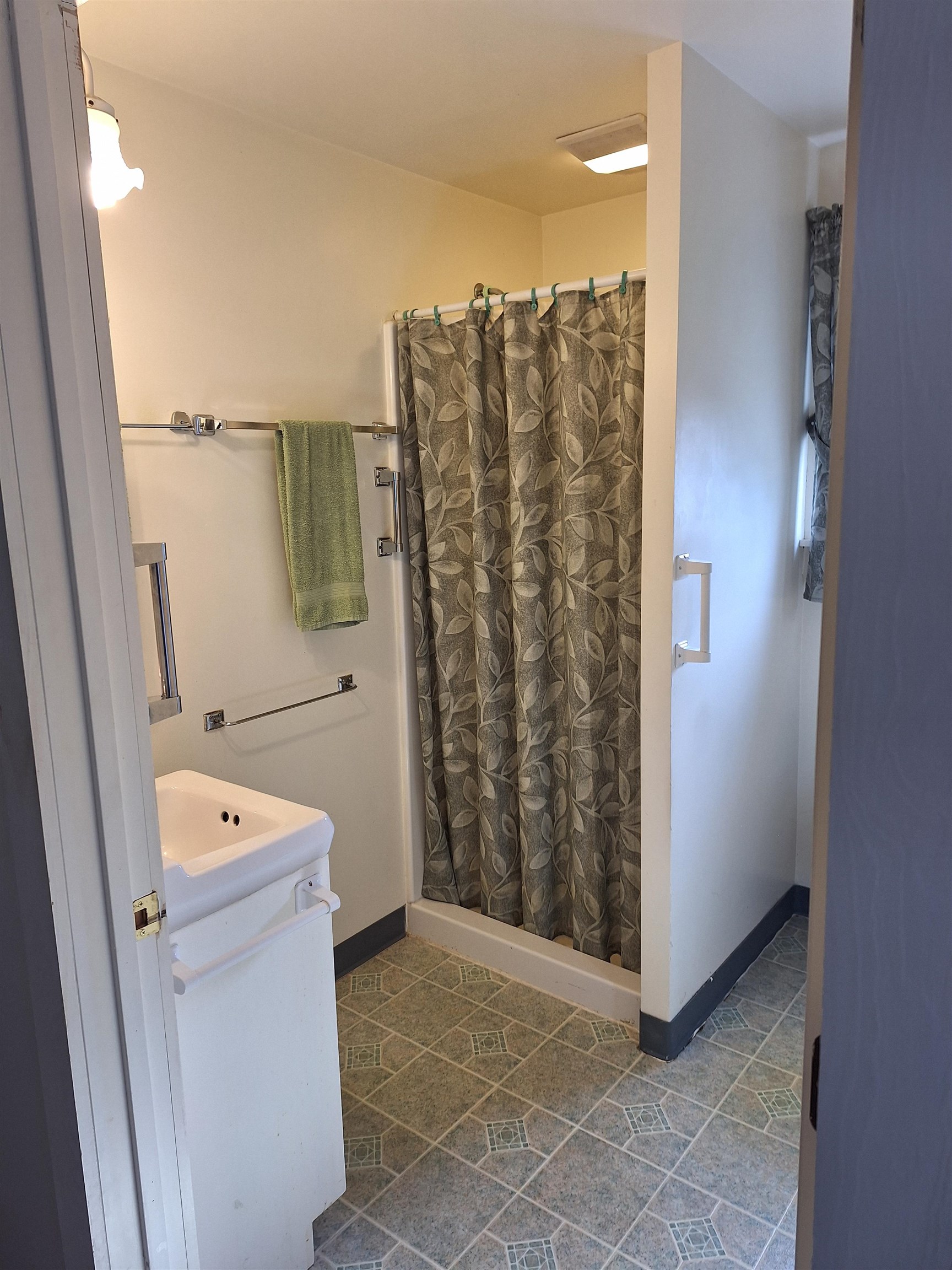 8 Clematis Avenue Rutland, VT 05701 - Photo 14 of 24
