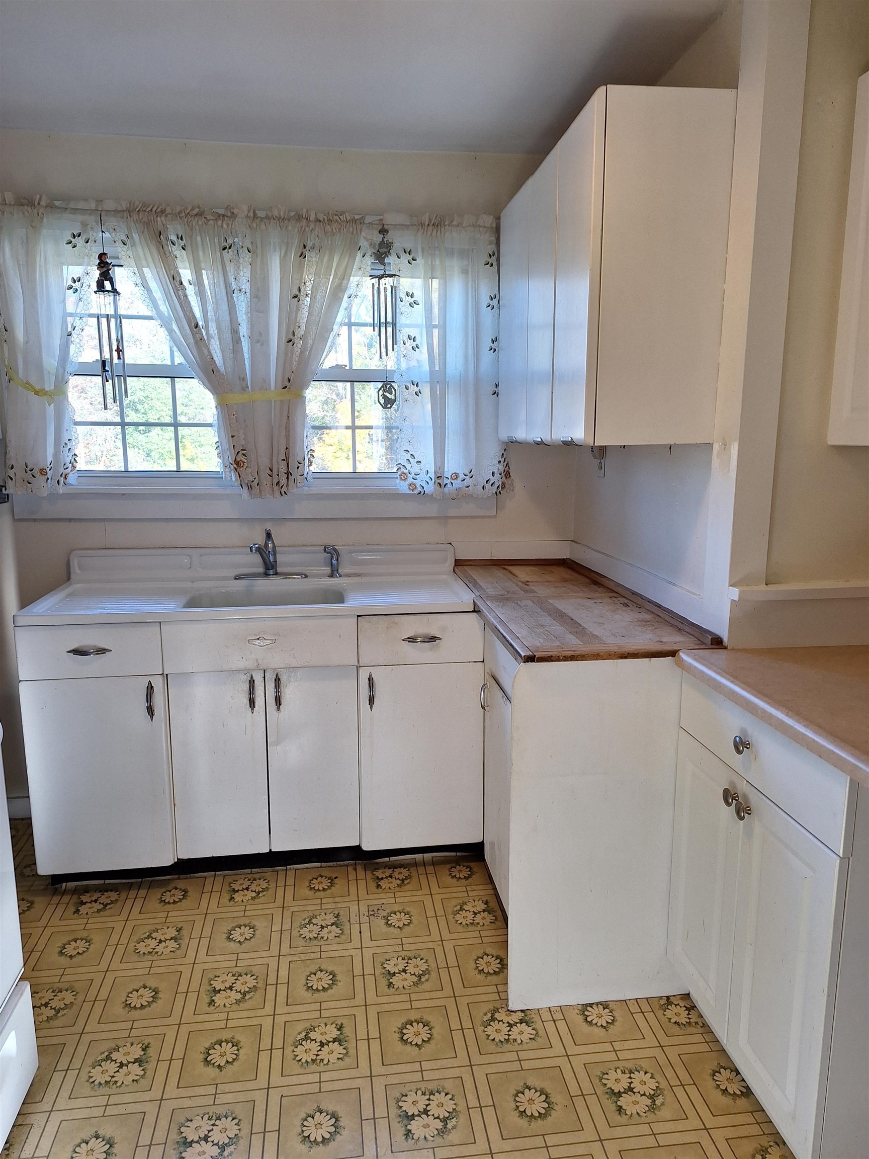 8 Clematis Avenue Rutland, VT 05701 - Photo 20 of 24