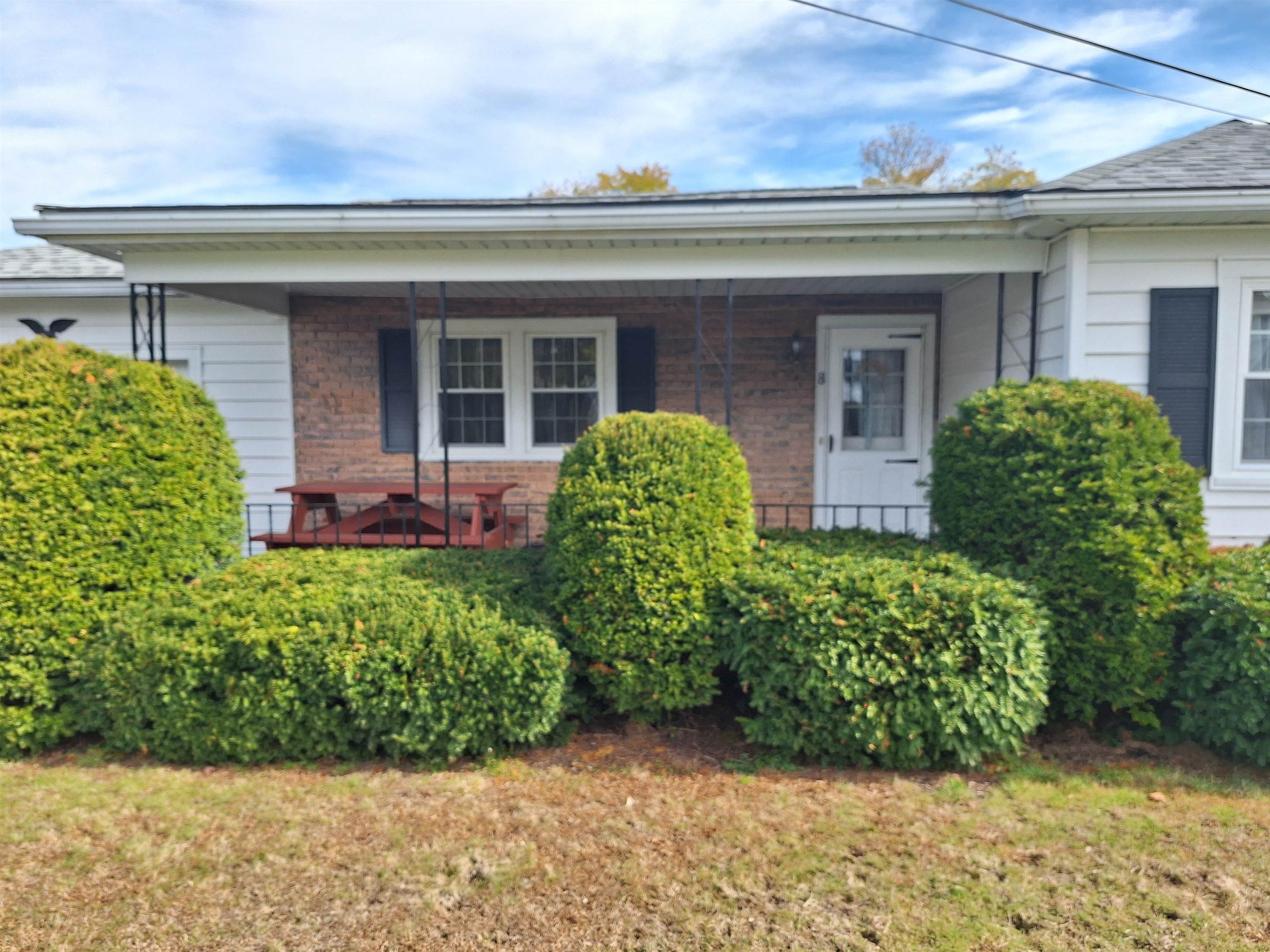 8 Clematis Avenue Rutland, VT 05701 - Photo 2 of 24