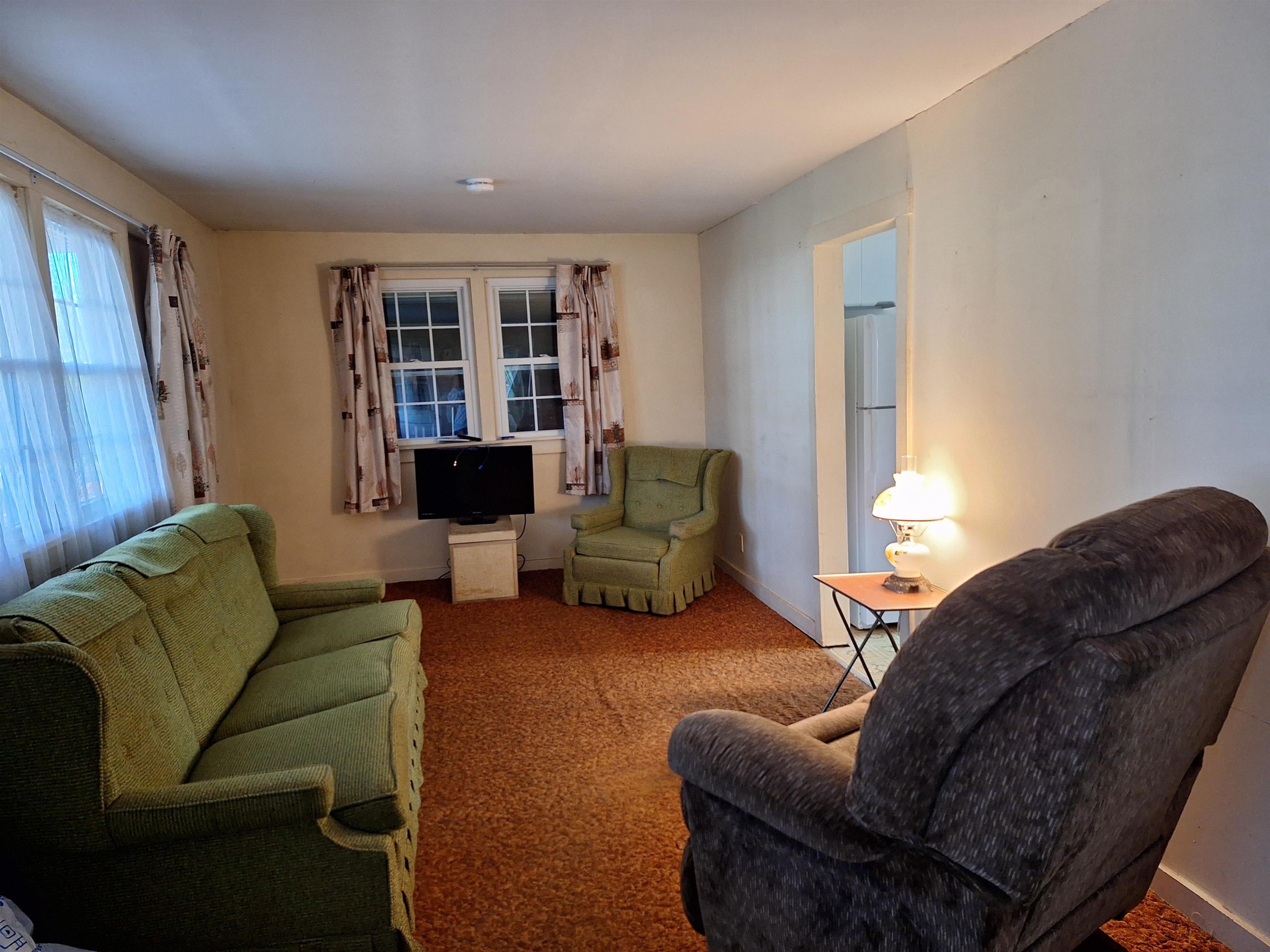 8 Clematis Avenue Rutland, VT 05701 - Photo 3 of 24