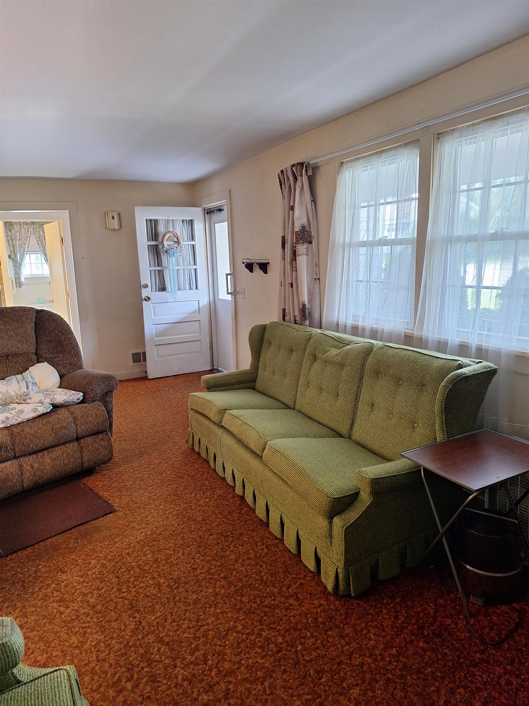 8 Clematis Avenue Rutland, VT 05701 - Photo 5 of 24